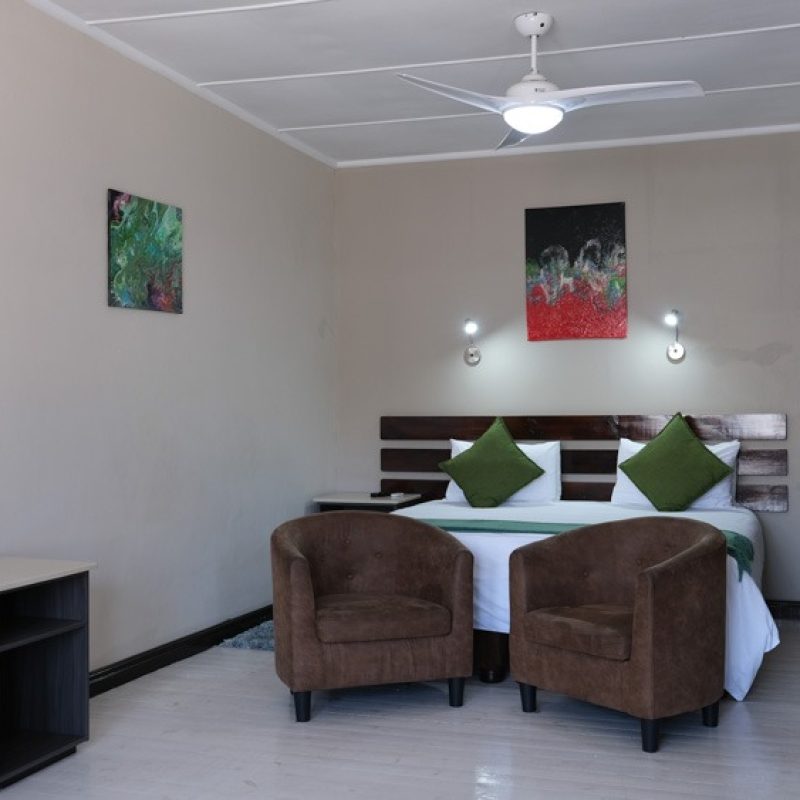 Room 2 (10)