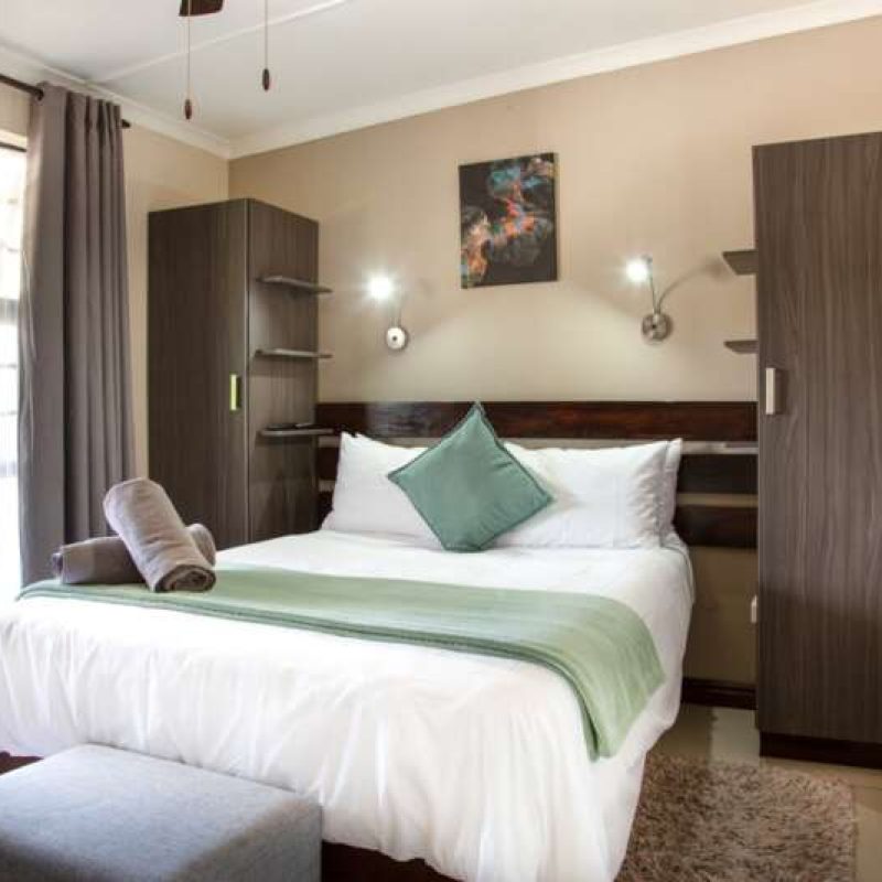 Room 9 (1)