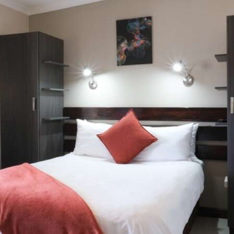 Room 9 (3)